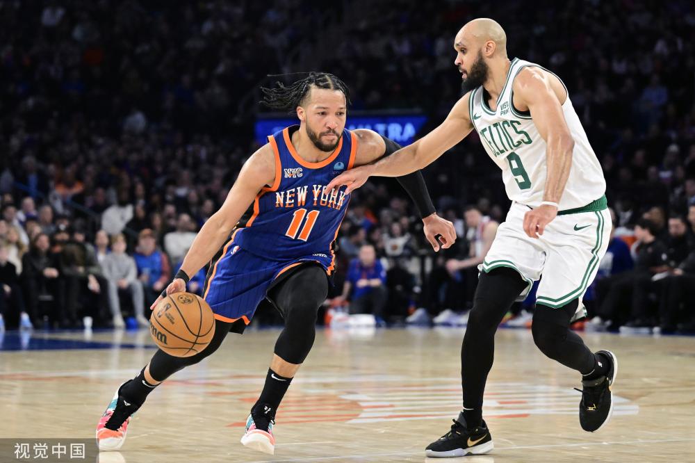 一个球员伸 一个球员伸